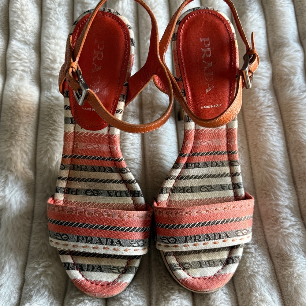 Vintage (2000) Prada Women's Multicolor Striped Sandals